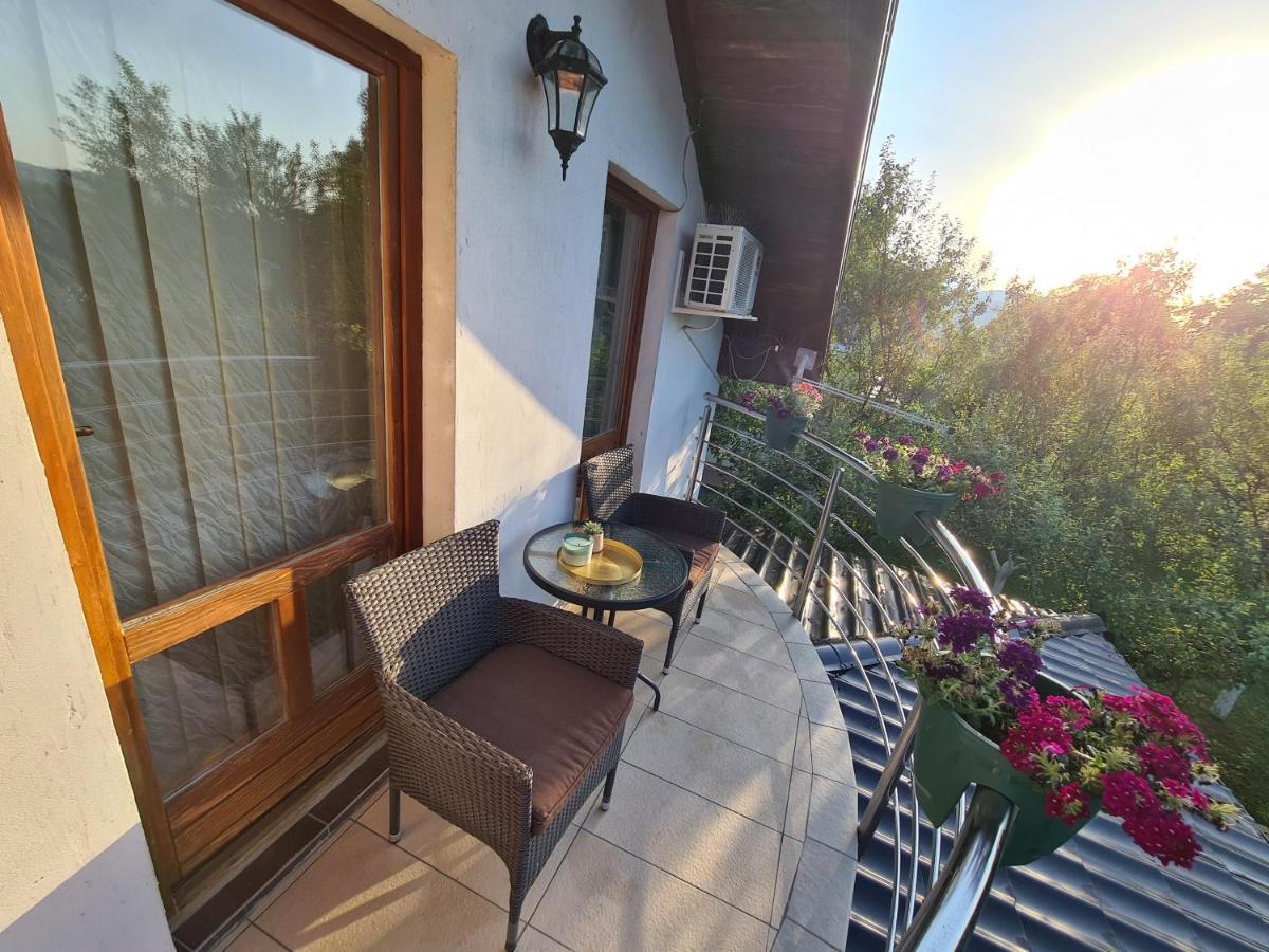 Orhidea Villa Bihac Exterior photo